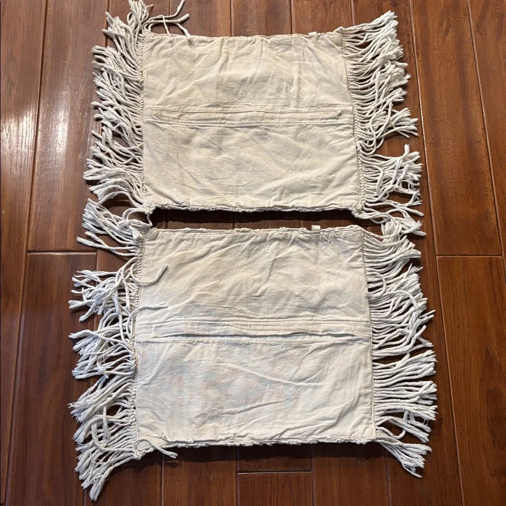Livalya macrame pillow